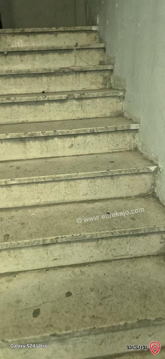 عمارة مكونة من 8 شقق على ارض 347م للبيع في عمان - الوحدات