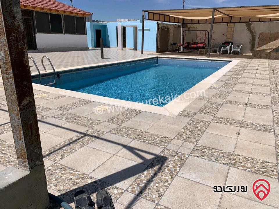 مزرعة مساحة 5 دونم وبناء 160م للبيع في مادبا - لب - قرب الجامعة الامريكية