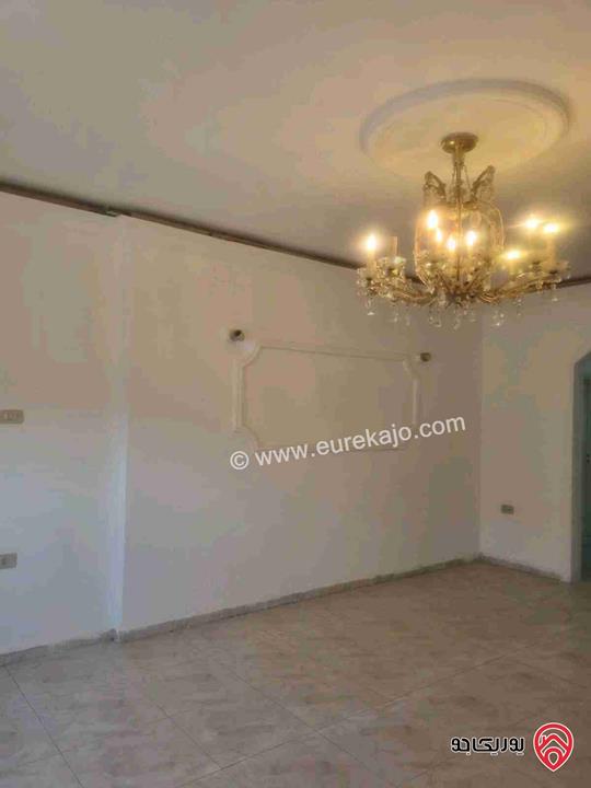 شقة طابق اول مساحة 170م للبيع في اربد قرب غرفة التجارة