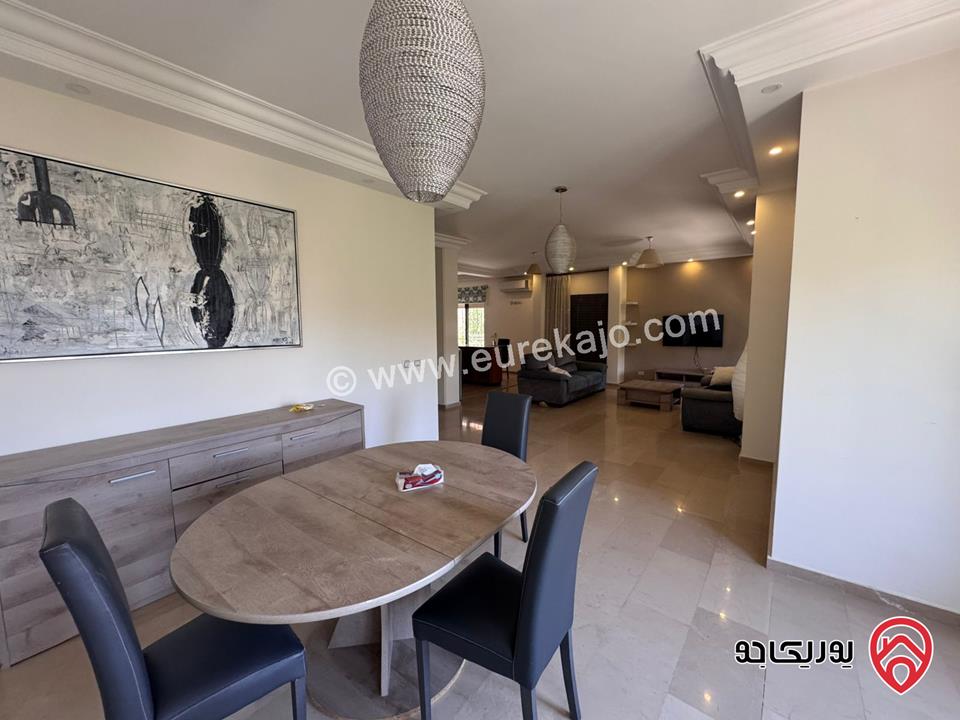 شقة طابق اول من فيلا مفروشة للايجار في عمان - دابوق مساحة البناء 240م والترس 16م