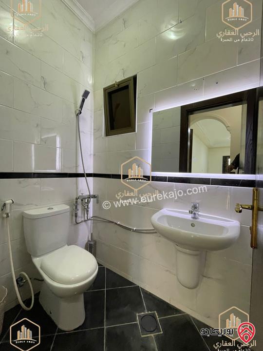 شقة فارغة أرضية مساحة 200م للايجار في عمان - الرابية