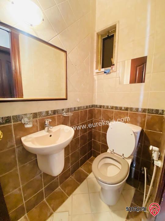 شقة مساحة 185م طابق ثالث للبيع في عمان - خلدا بالقرب من مسجد الهمشري ومدارس المعارف 