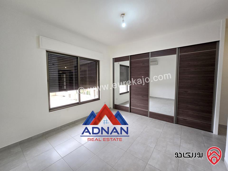 شقة طابق ثاني مساحة 180م فارغة جديدة للإيجار في عمان - أم أذينة