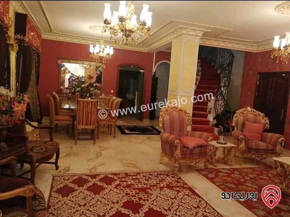 شقة طابق أرضي دوبلكس دوبلكس مساحة 302م داخلي و 80م خارجي للبيع في عمان - ام السماق
