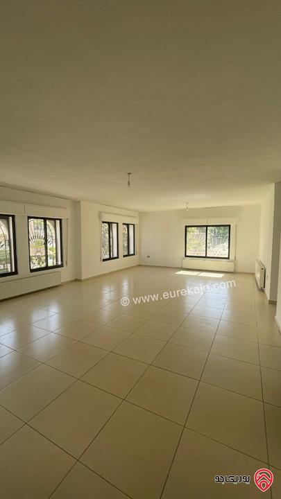 شقة طابق ثاني مساحة 260م للايجار في عمان - خلدا 