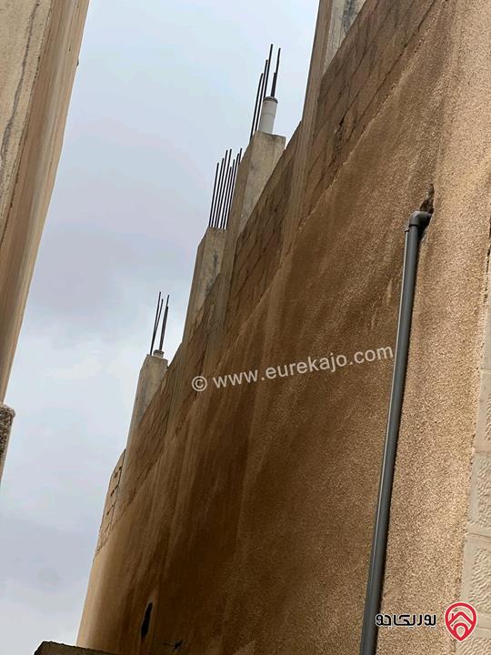 بيت طابقين على ارض 160م للبيع في عمان - ماركا