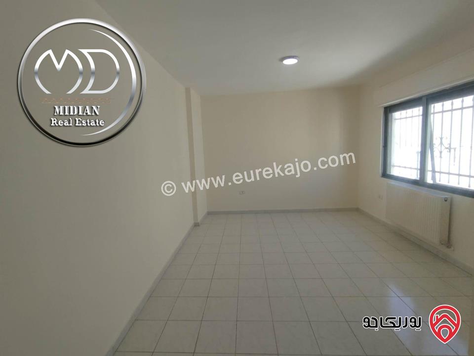 شقة للبيع في عمان - ام السماق مساحة 130م طابق ثاني سوبر ديلوكس تصلح للاستثمار بسعر مميز جداً