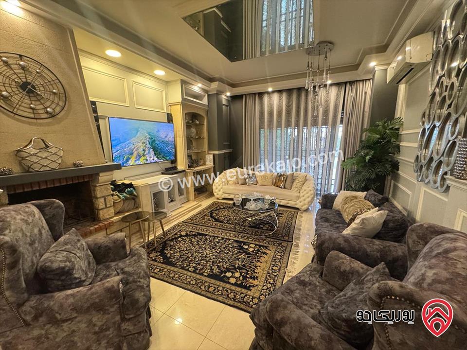 فيلا متلاصقة فاخرة مساحة 530م على ارض 400م للبيع في عمان - عبدون