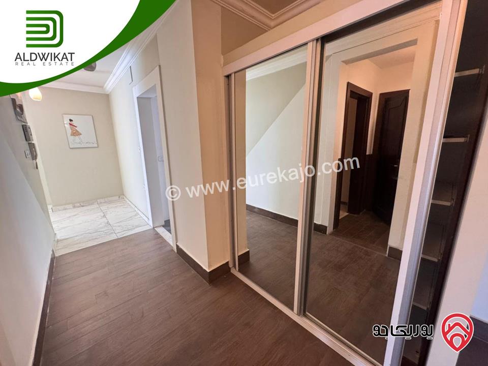 شقة طابق ثاني طابقية للبيع في عمان - دير غبار مساحة 265م ومساحة الترس 10م موقع اطلالة