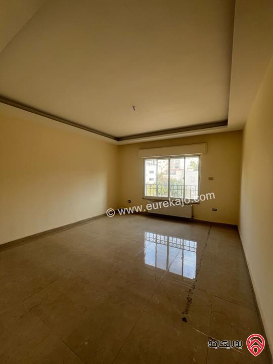 شقة مشمسة طابق ثاني مساحة 200م للايجار في عمان - الرابية