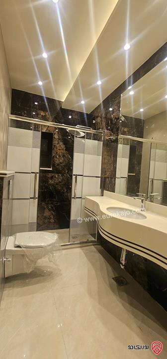 شقة مساحة 205م للبيع في عمان - الجبيهة شارع الاردن بجانب ديوان الصمادي 