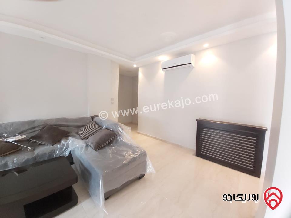 شقة طابق ثاني مساحة 200م للبيع  في عمان - ام اذينة