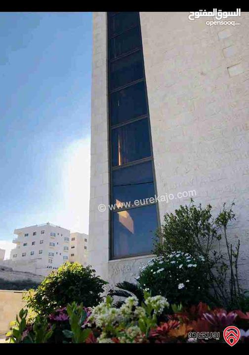 منزل مستقل مساحة الأرض 570م والبناء 900م للبيع في عمان - ضاحية الرشيد قرب الكلية العلمية الاسلامية