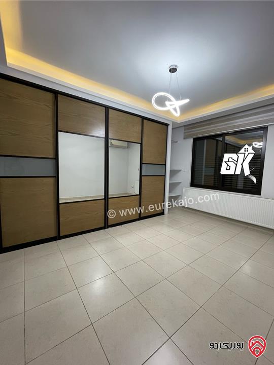 شقة فارغة مساحة 200م طابق ثاني للإيجار في عمان - خلدا