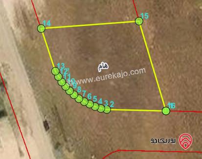 ارض 527م للبيع في اربد - من اراضي هام ضمن حوض العريض تقع على شارعين 