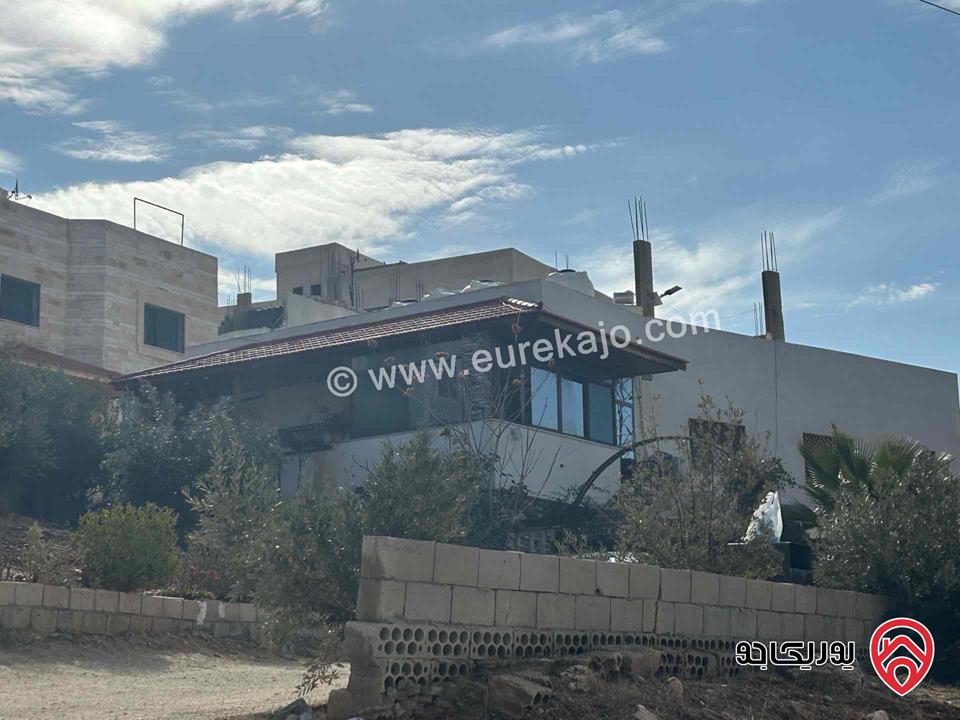 منزل مستقل مكون من 3 شقق على أرض 295م للبيع في عمان - طبربور ابو عليا 