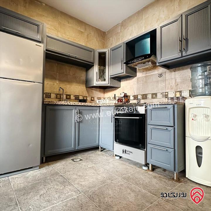 شاليه مفروش فاخر مساحة الأرض 288م والبناء 147م للبيع في البحر الميت