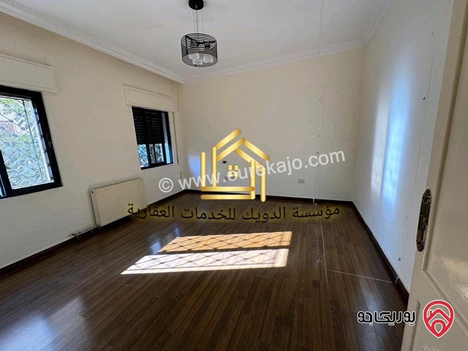 شقة فارغة طابق اول مساحة 206متر للإيجار في عمان - حي الروابي 