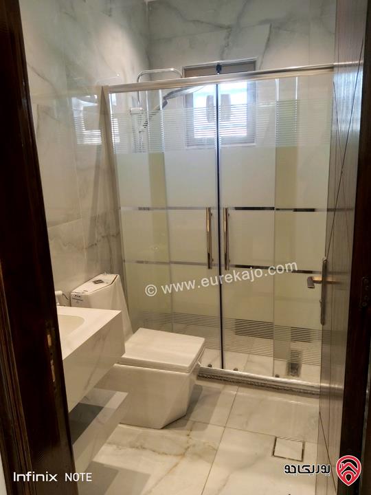 فيلا طابقين مساحة 340م على أرض 319م للبيع في الزرقاء - شومر 