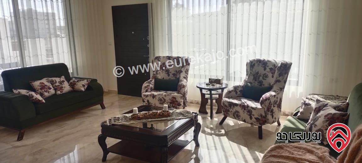 شقة طابق شبه ارضي مساحة 215م داخلي و حديقة 200م للبيع في عمان - ناعور وادي الكيرا