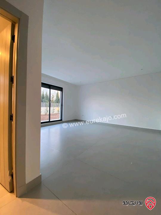 شقة طابقية ارضية مساحة 300م داخلي و 350م خارجي للبيع في عمان - دابوق