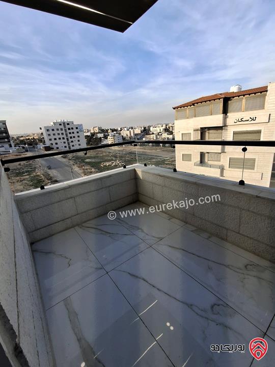 شقة طابق رابع دوبلكس مساحة 210م للبيع في عمان - الجبيهة 