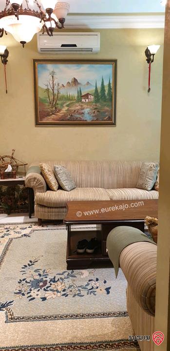 شقة ديلوكس أرضية مساحة 240م داخلي و 300م خارجي للبيع في عمان - تلاع العلي