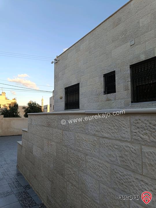 بيت حديث البناء مساحة 213م على شارعين أرض 605م للبيع في عمان - خشافية الشوابكة 