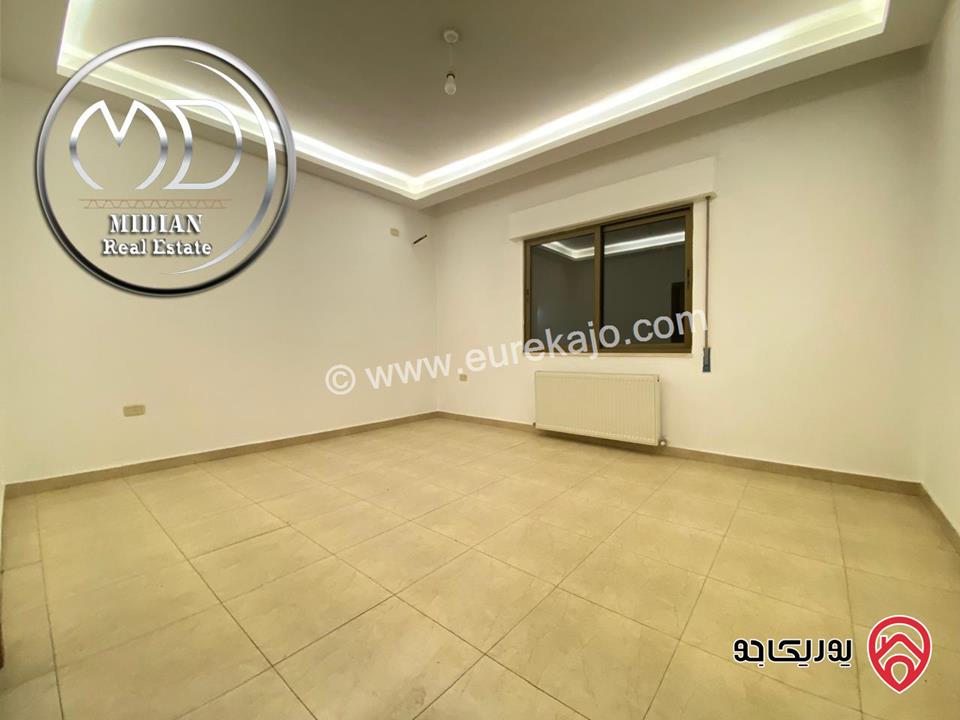 شقق جديدة مساحة 175م  سوبر ديلوكس اطلالة جميلة للبيع في عمان - دير غبار بسعر مميز جداً