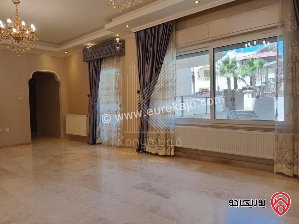 شقة فاخرة طابق أرضي معلق مساحة 263م للبيع في عمان - الرابية
