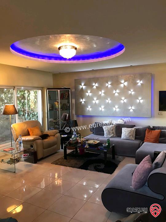 فيلا مساحة 612م على أرض 628م للبيع في عمان - تلاع العلي 