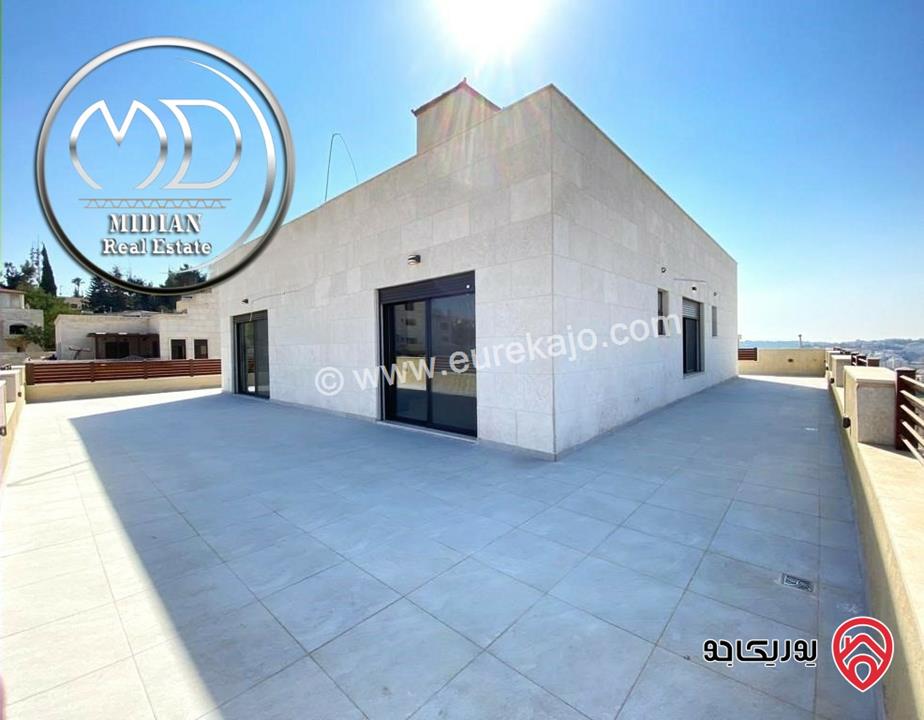 رووف طابقي جديد للبيع في عمان - خلدا مساحة 435م مع تراسات تشطيبات ديكورات عصرية فاخرة منطقة فلل بإطلالة رائعة