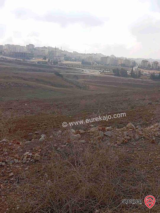 قطعة ارض على شارعين مساحة 810م للبيع في عمان - رجم عميش بجانب فندق افريست