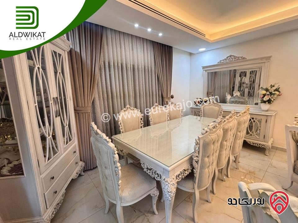 فيلا مستقلة للبيع في عمان - على طريق المطار / الغباشية مساحة البناء 1000م ومساحة الارض 1240م موقع مميز على شارعين