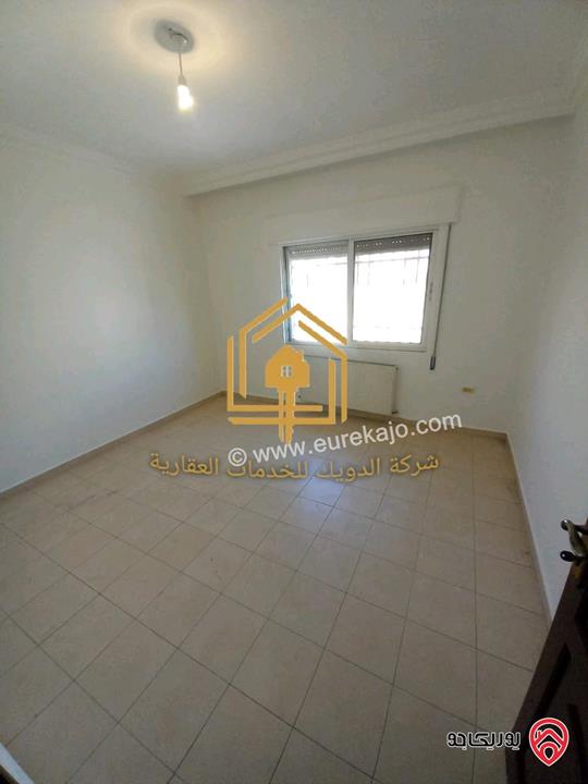 شقة فارغة طابق ثاني مساحة 150م للإيجار في عمان - تلاع العلي 