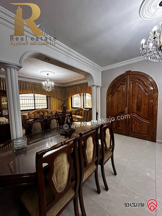 بيت مستقل مساحة 325م على أرض 416م للبيع في عمان - الجبيهة