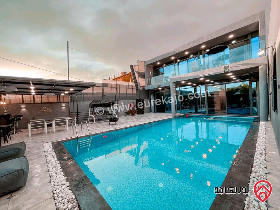 شاليه مميز مساحة 190م على أرض 288م للبيع بمواصفات مميزة في البحر الميت - جوفة الكفرين