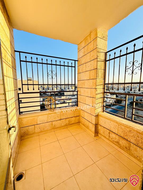 شقة طابق ثالث مساحة 135م للبيع في عمان - طبربور 