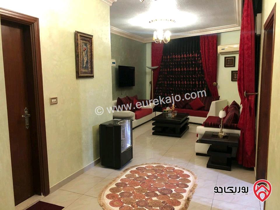 شقة أرضية مساحة 213م تراسات مكرمدة 200م للبيع في عمان - المدينة الرياضية 
