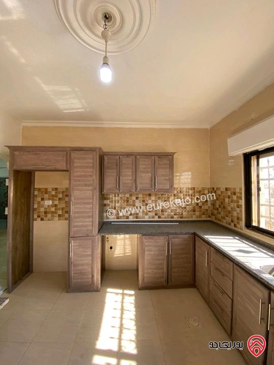 شقة ديلوكس مساحة 160م طابق ثالث للايجار في عمان - مرج الحمام