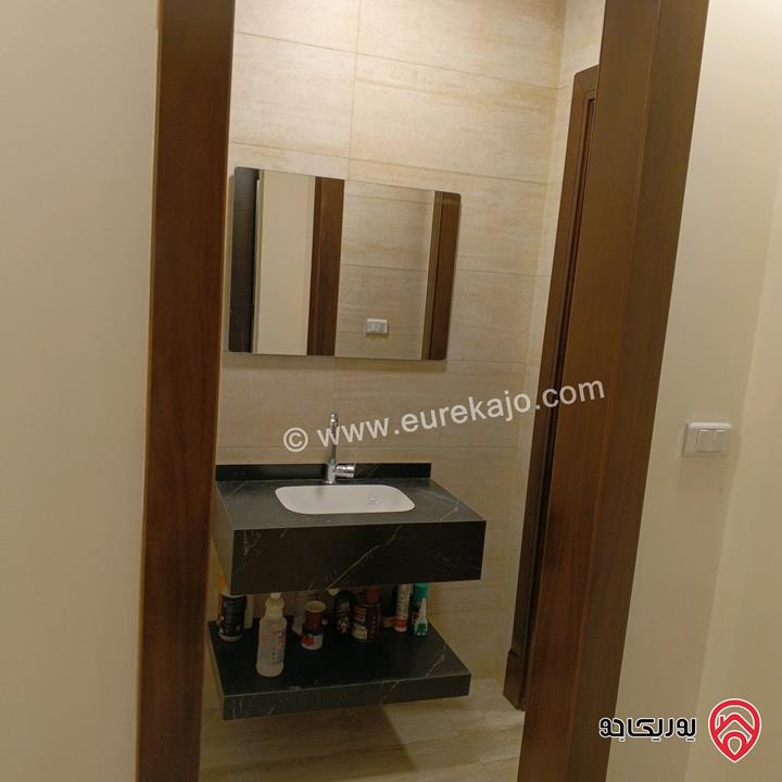 شقة تسوية للبيع في عمان - خلدا / العوجانية مساحة داخلية 180متر ومساحة خارجية 170متر