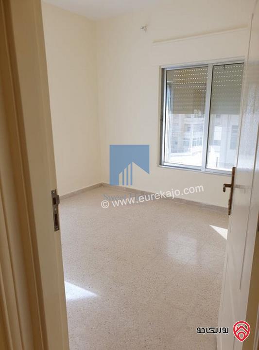 شقة طابق ثاني 75م تشطيب سوبر ديلوكس للبيع في عمان - خلدا