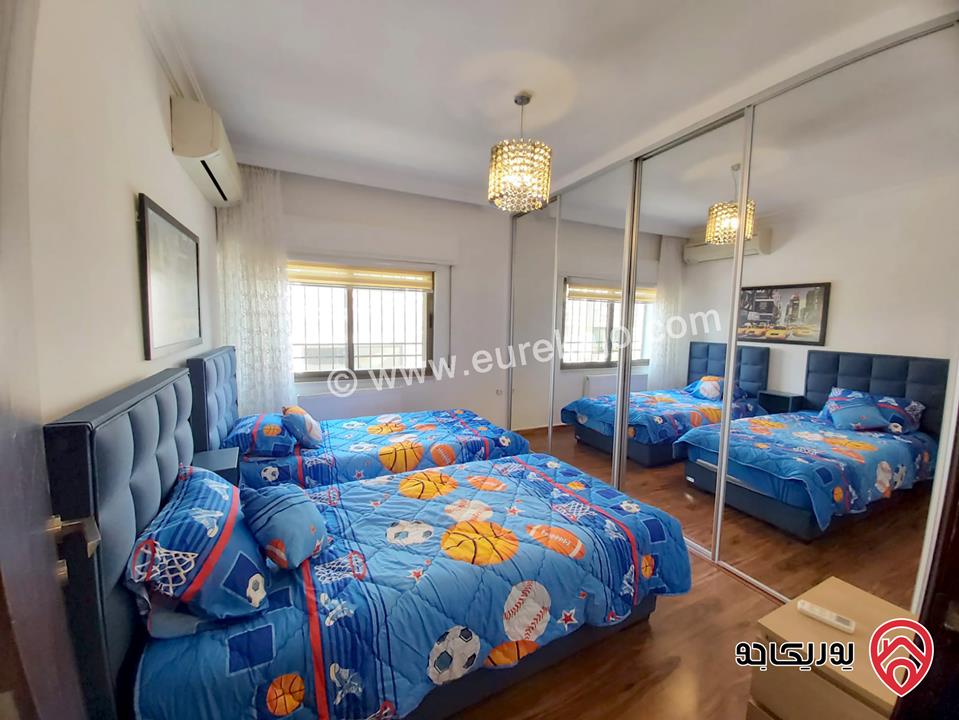 شقة مفروشة فخمة طابق أول مساحة 180م للايجار في عمان - الشميساني