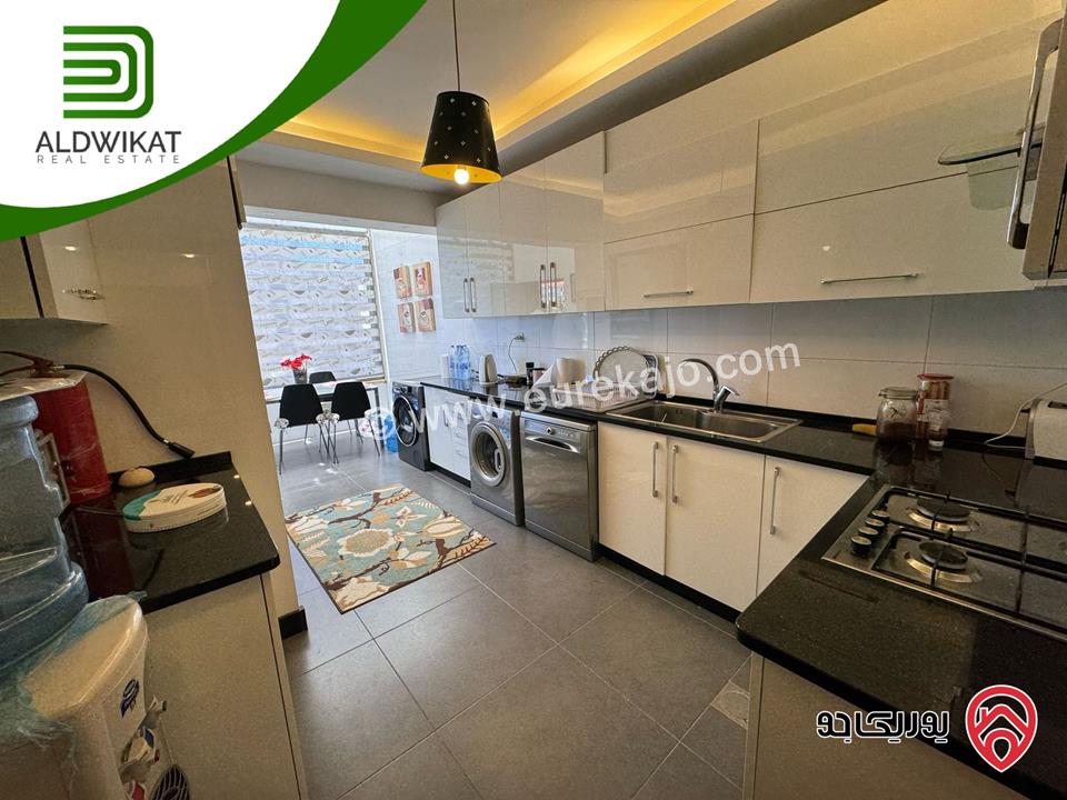 شقة مفروشة للايجار في عمان - عبدون خلف السفارة الامريكية طابق اول مساحة البناء 190 م والترس 66م