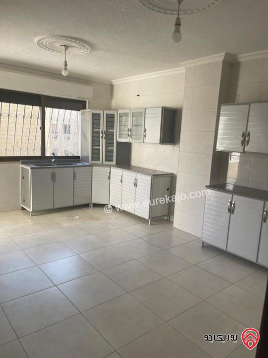 شقة شبه أرضية مساحة 180م للايجار في عمان - ام السماق 