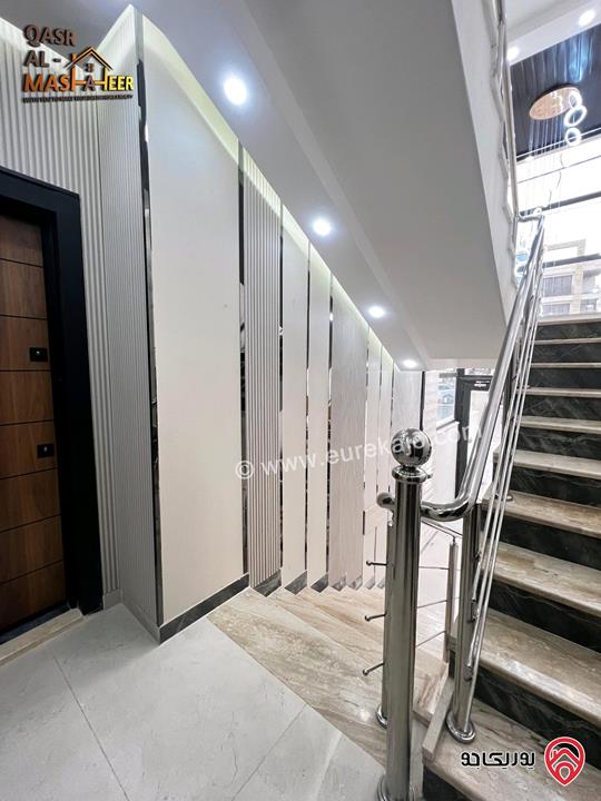 شقة ارضية مميزة مساحة 120م للبيع في عمان - الجبيهة ام زويتينة شارع التعليم العالي 