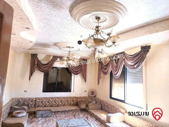 بيت مساحة 300م على أرض 654م للبيع في عمان - خريبة السوق بالقرب من السوق المركزي 