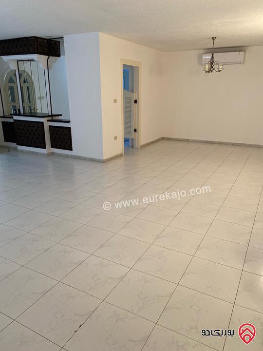 First-Floor Apartment – 265 m² for rent in Amman - Sweifieh