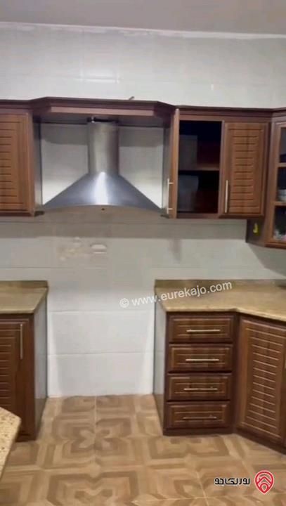 شقة طابق ثالث مساحة 200م للبيع في عمان - عرجان 