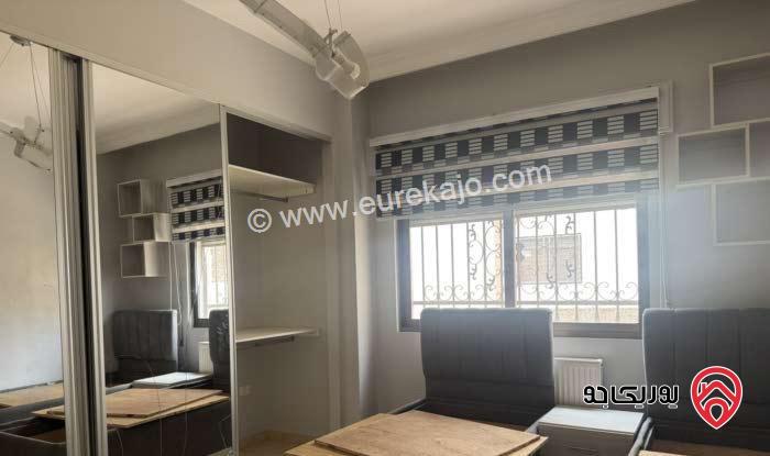 شقة فارغة طابق أرضي معلق مساحة 190م للإيجار في عمان - خلدا